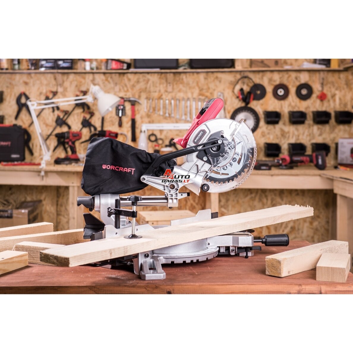 Akumuliatorinės skersinio pjovimo staklės WORCRAFT 185mm 20V LI-ION 12