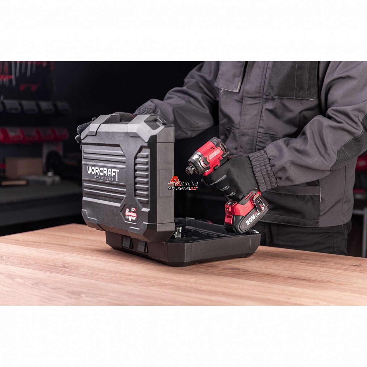 WORCRAFT Akumuliatorinis smūginis suktuvas 1/4'' HEX 20V LI-ION (plastikinė dėžė) 7