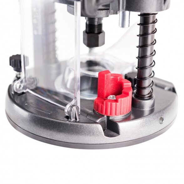 WORCRAFT Akumuliatorinė freza 20V LI-ION 4
