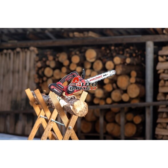 WORCRAFT Akumuliatorinis grandininis pjūklas 20V LI-ION 21