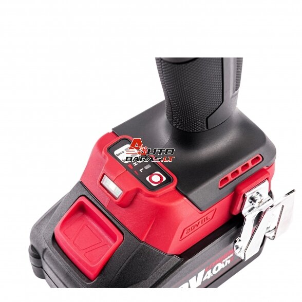 WORCRAFT Akumuliatorinis smūginis suktuvas 1/4'' HEX 20V LI-ION (plastikinė dėžė) 2