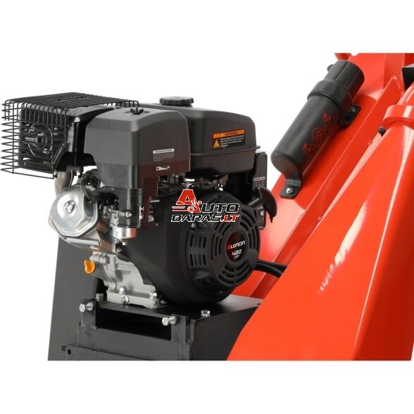 YATO Benzinis šakų smulkintuvas 9kW Ø150mm 8 YATO Benzinis šakų smulkintuvas 9kW Ø150mm 8