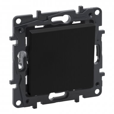 Juodas jungiklis Niloe Step Legrand 863501 Juodas jungiklis Niloe Step Legrand 863501