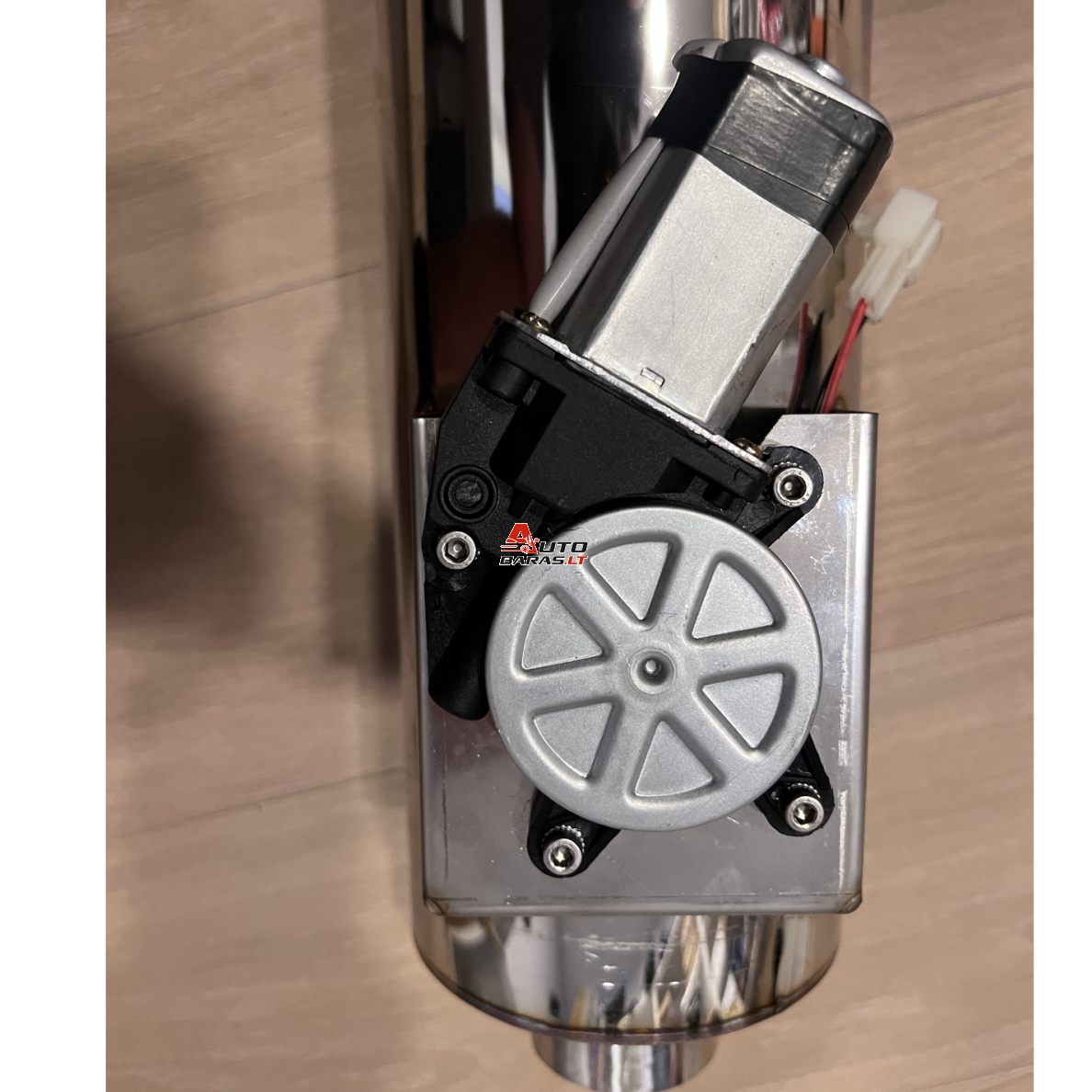 "STEEL" Exhaust systems - apvalus bakelis su sklende 1in / 1 out 63mm 3