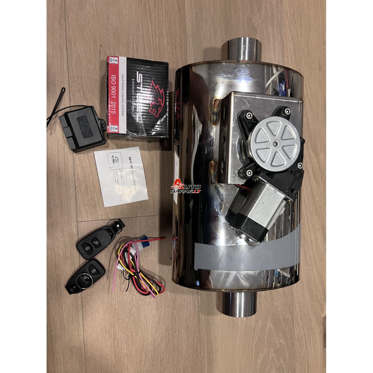 "STEEL" Exhaust systems - plokščio tipo bakelis su sklende 1in / 1 out 63mm 1