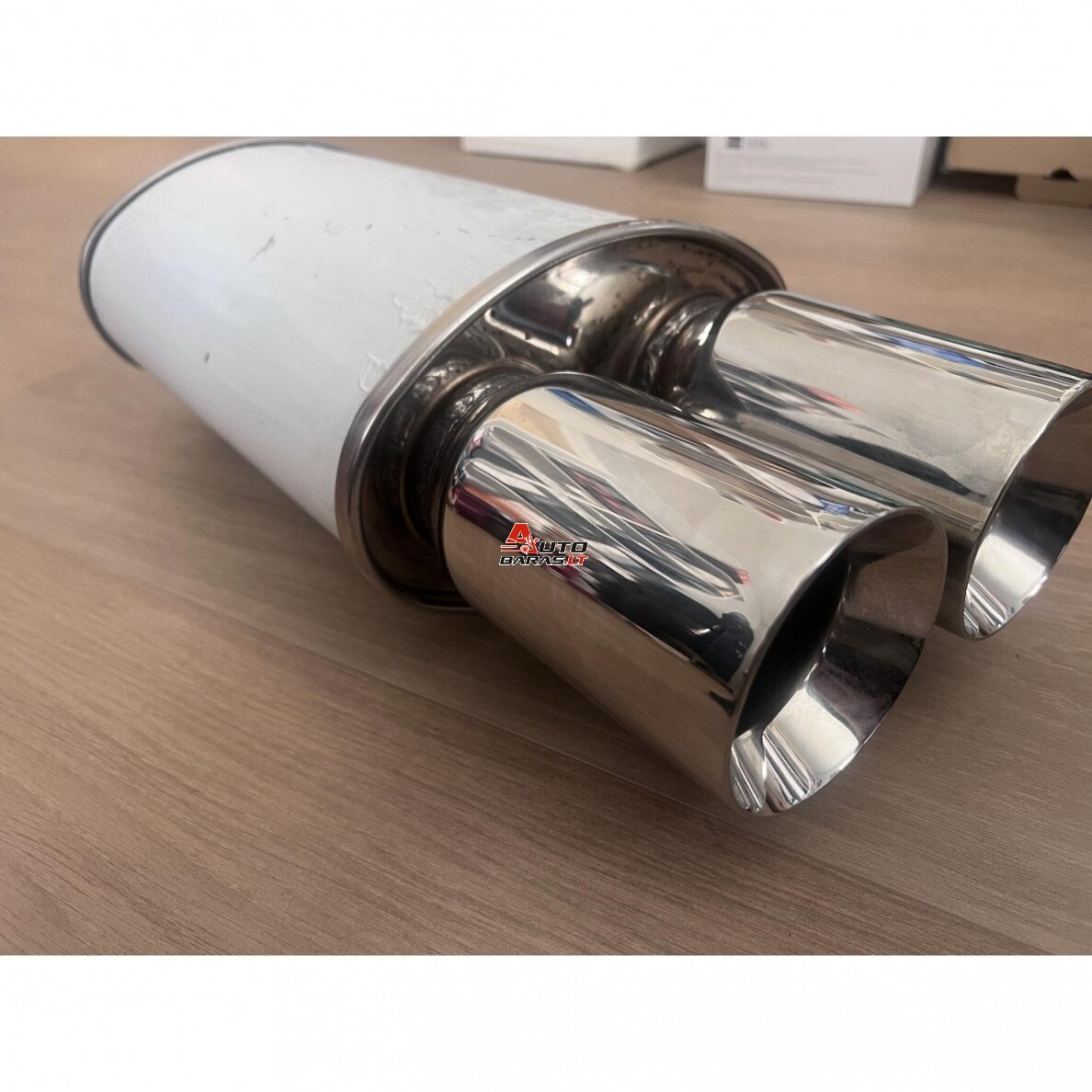 STRAIGHTFLOW plokščio tipo galinis bakelis 1in ir 2 out 63mm (nerūdijantis plienas) 1