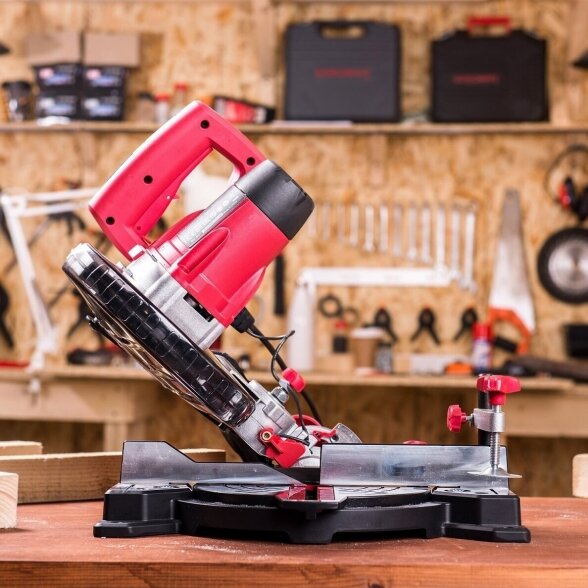 WORCRAFT SKERSINIO PJOVIMO STAKLĖS 210MM 1410W 10